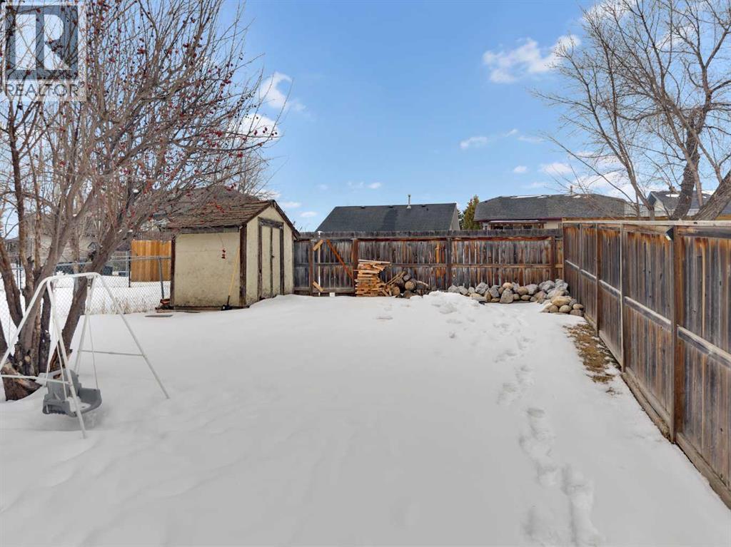 42 Valley Crescent, Lacombe