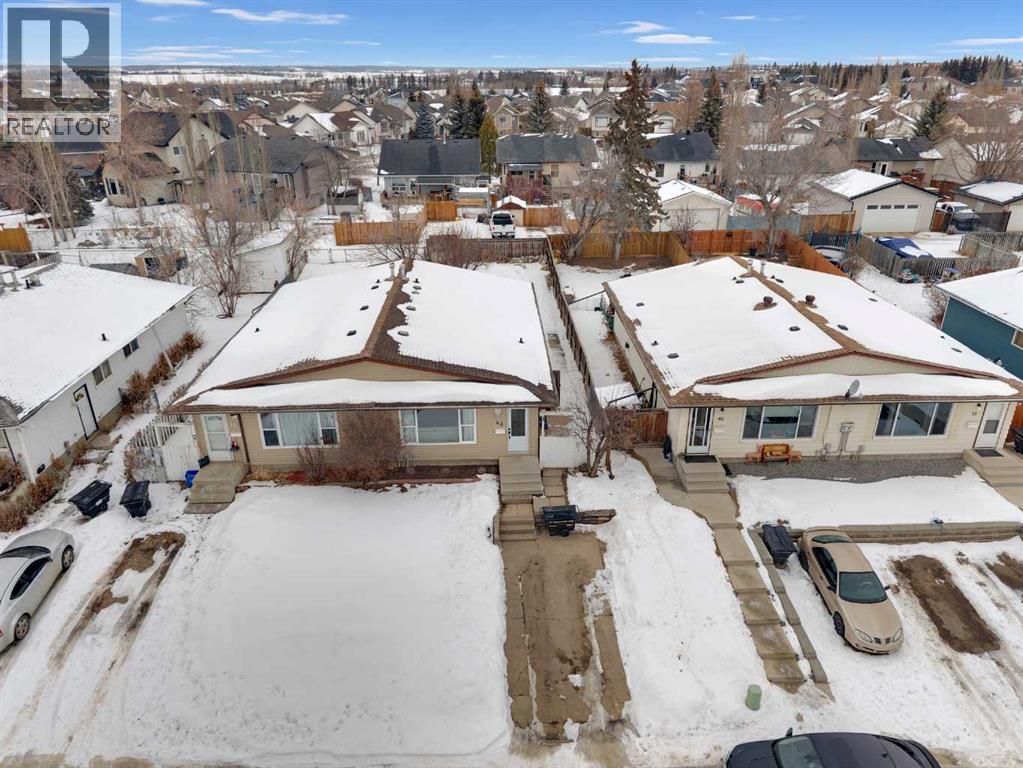 42 Valley Crescent, Lacombe