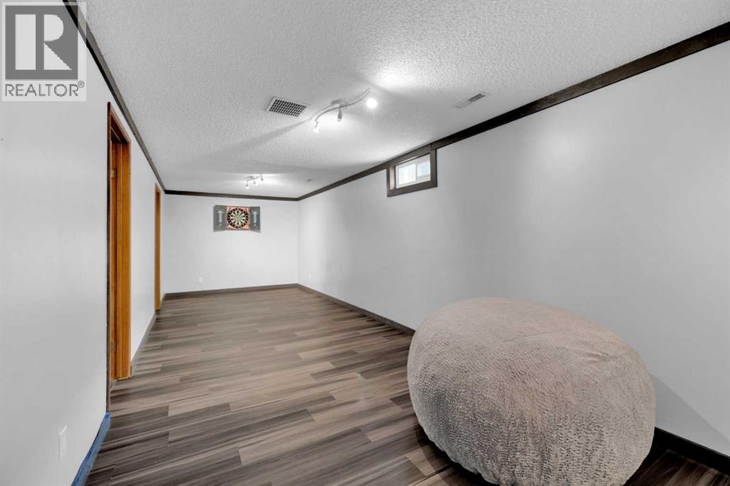 42 Valley Crescent, Lacombe