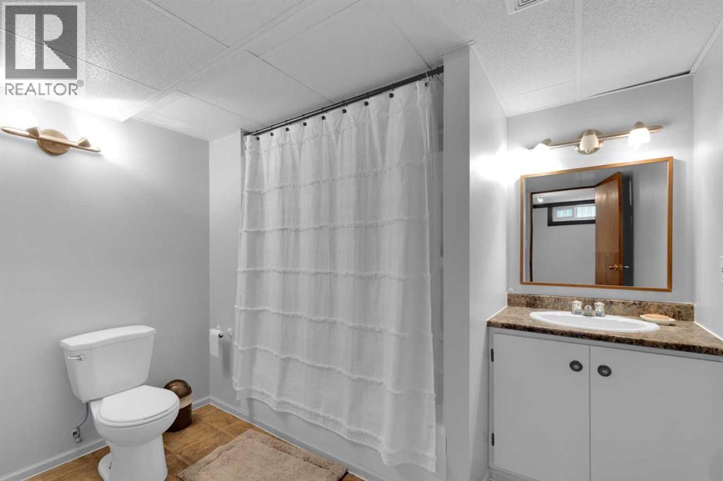 42 Valley Crescent, Lacombe