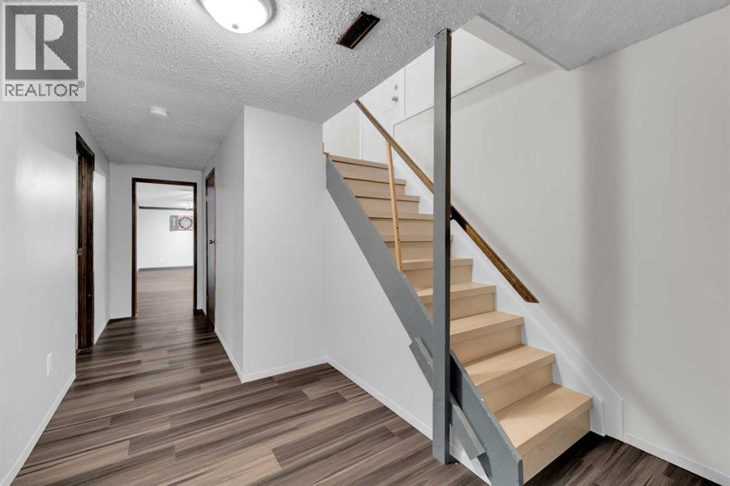 42 Valley Crescent, Lacombe