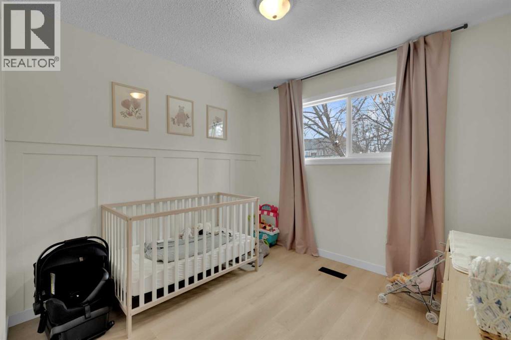 42 Valley Crescent, Lacombe