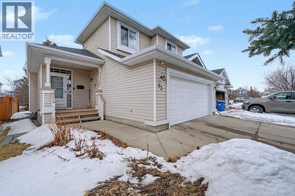 Single Family House for Sale in  Douglas Glen Place SE Douglasdale/Glen Calgary 