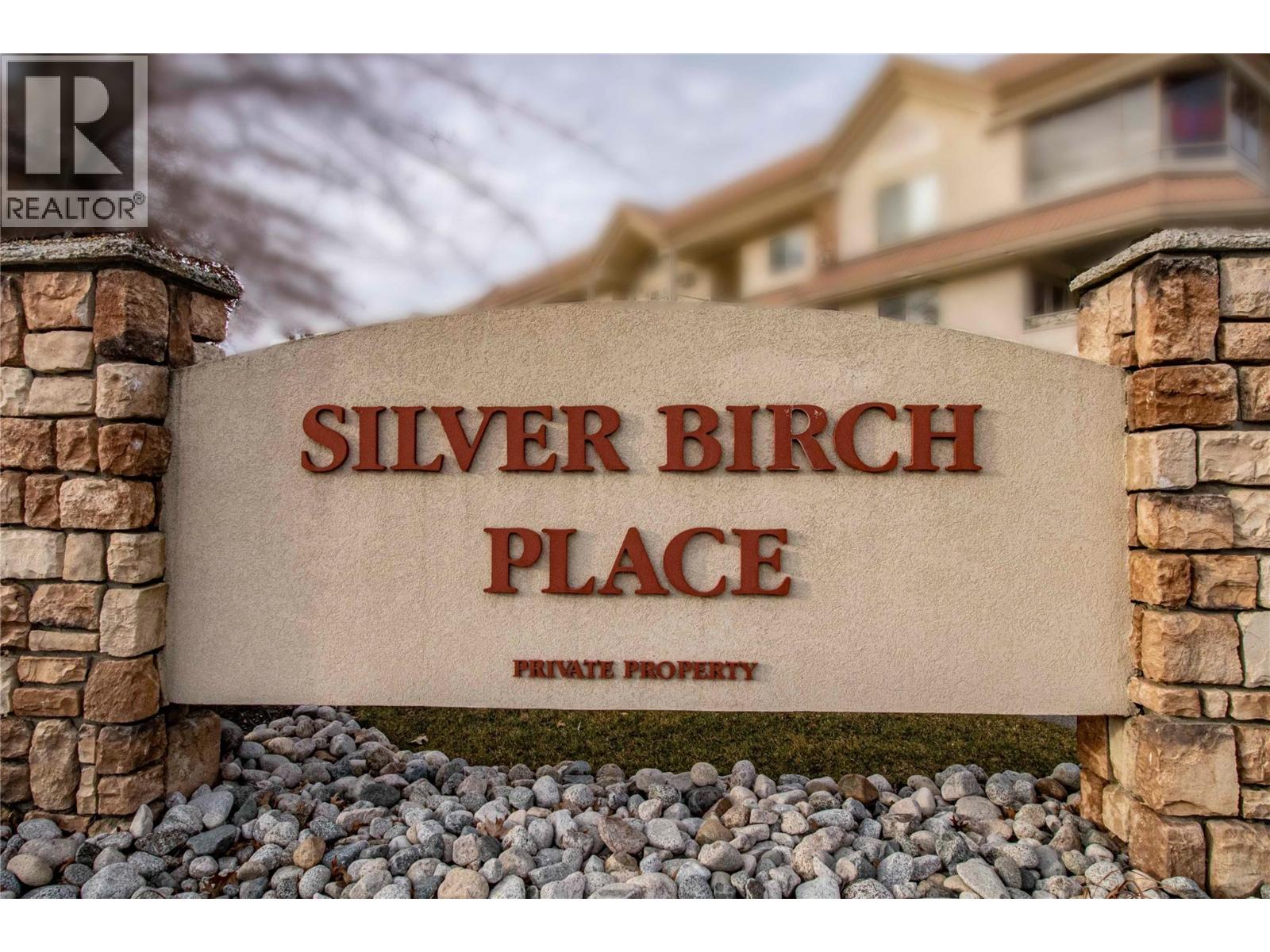 207 8412 Jubilee Road East, Summerland