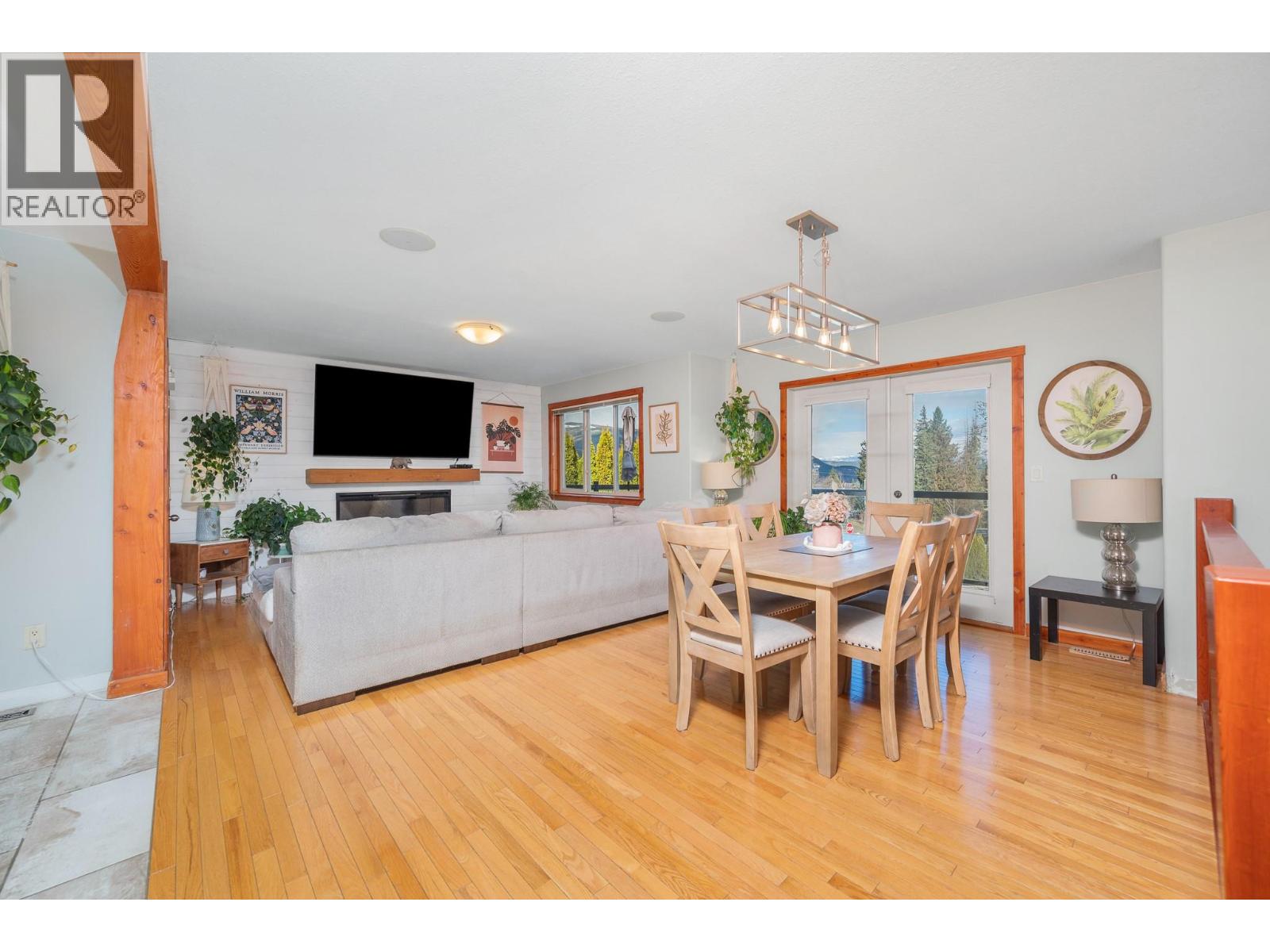 1130 7th Avenue SE, Salmon Arm