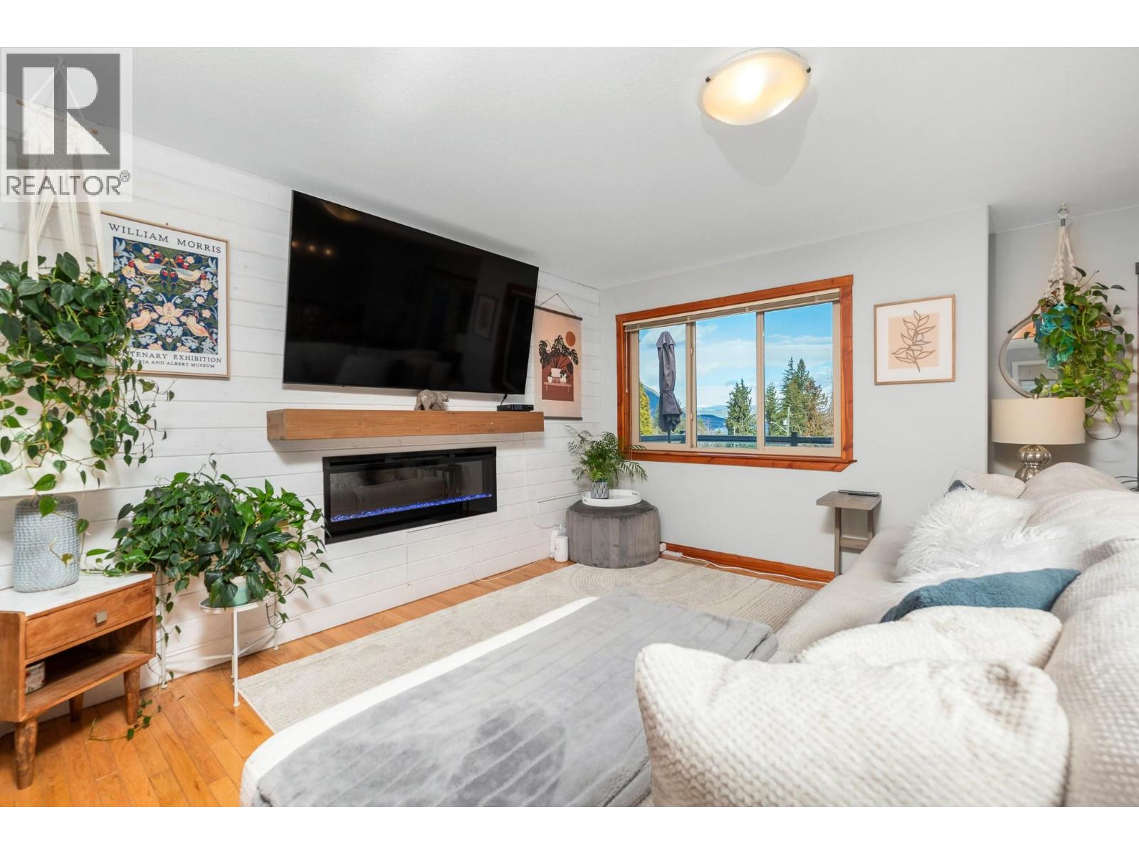 1130 7th Avenue SE, Salmon Arm