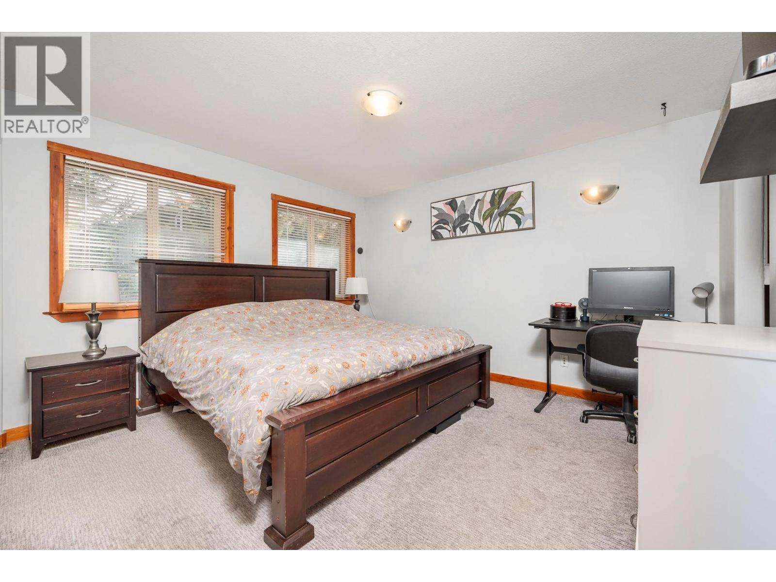 1130 7th Avenue SE, Salmon Arm