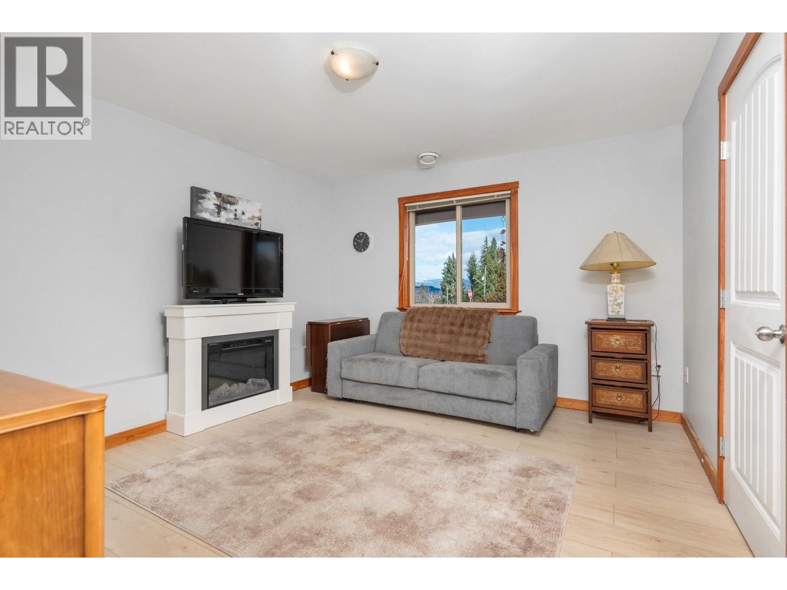 1130 7th Avenue SE, Salmon Arm