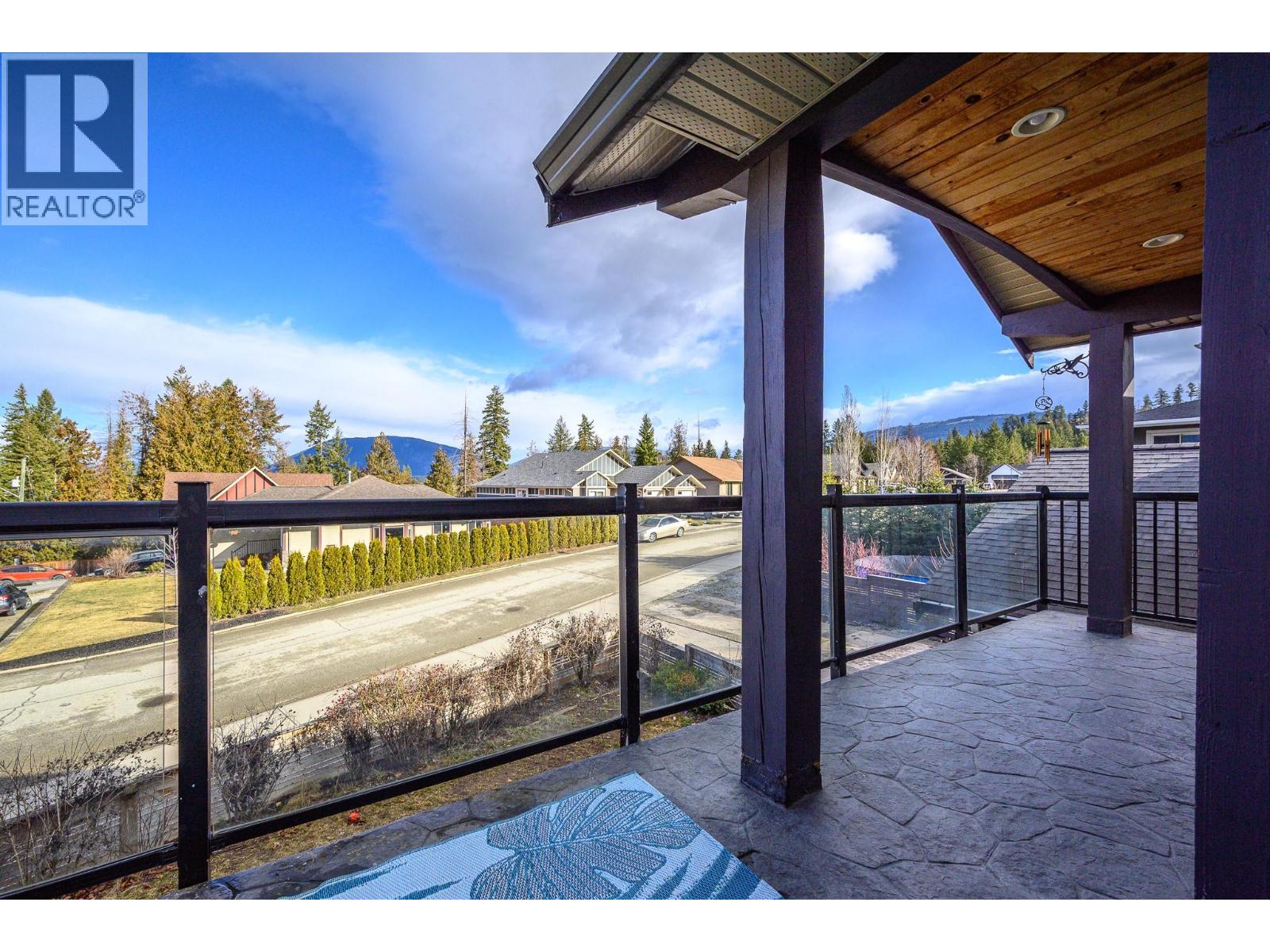 1130 7th Avenue SE, Salmon Arm