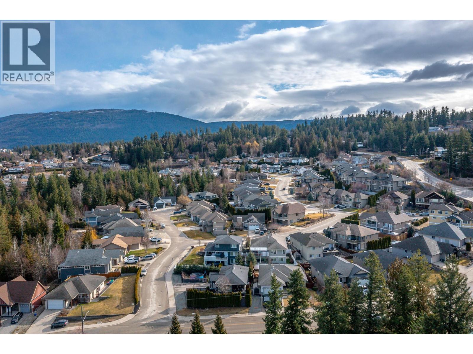 1130 7th Avenue SE, Salmon Arm