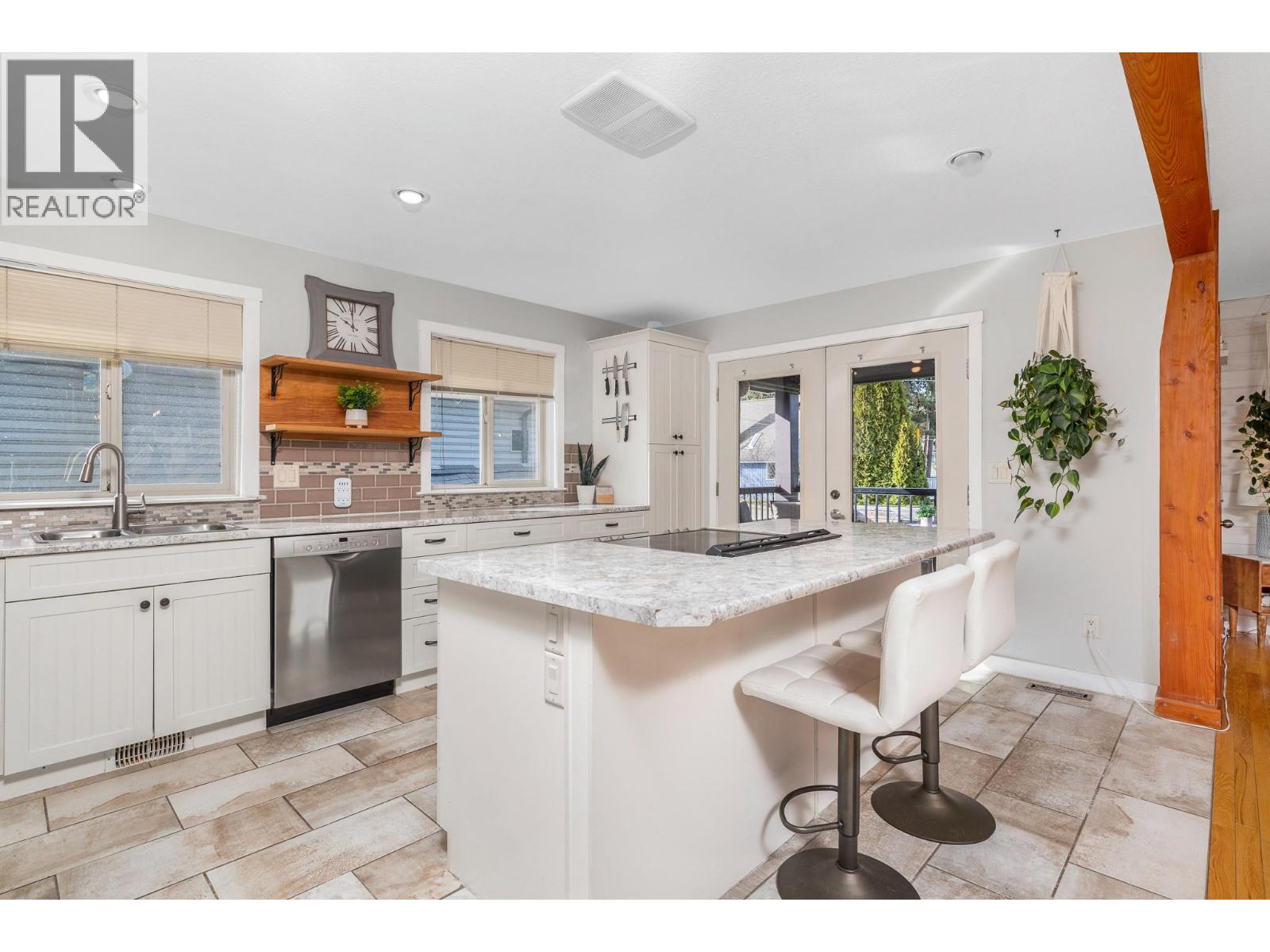 1130 7th Avenue SE, Salmon Arm