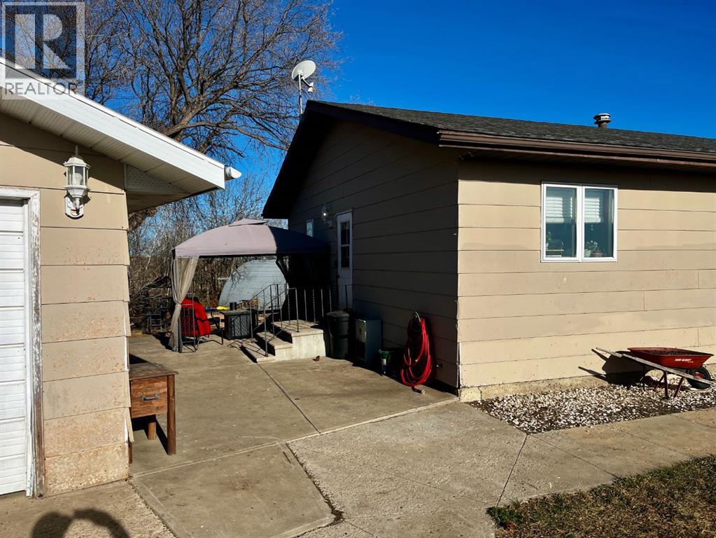 
          531063 Rge Rd 73
            <br/>
            <span>Rural Two Hills No. 21, County of</span>
            , 
            <span>AB</span>
             <span>T0B1A0</span>
         - Photo 9