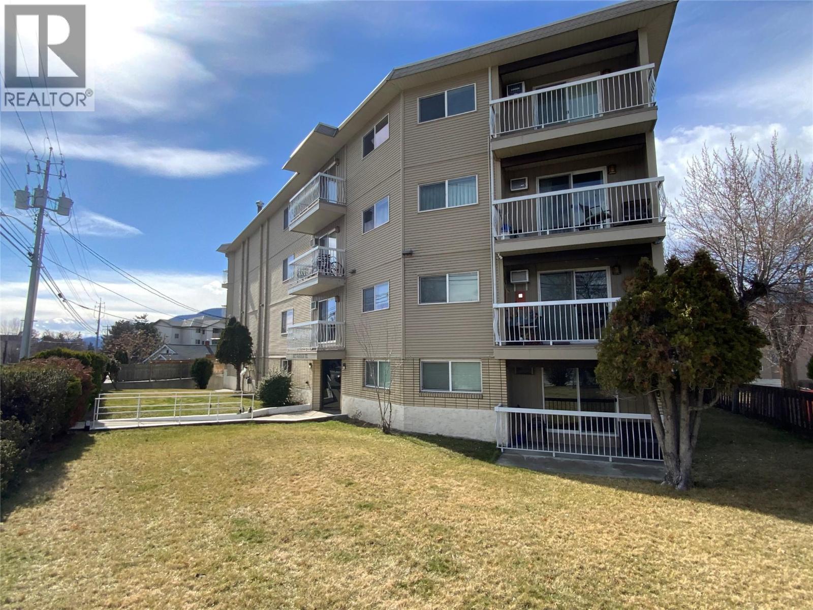 #203-803 Fairview Road, Penticton