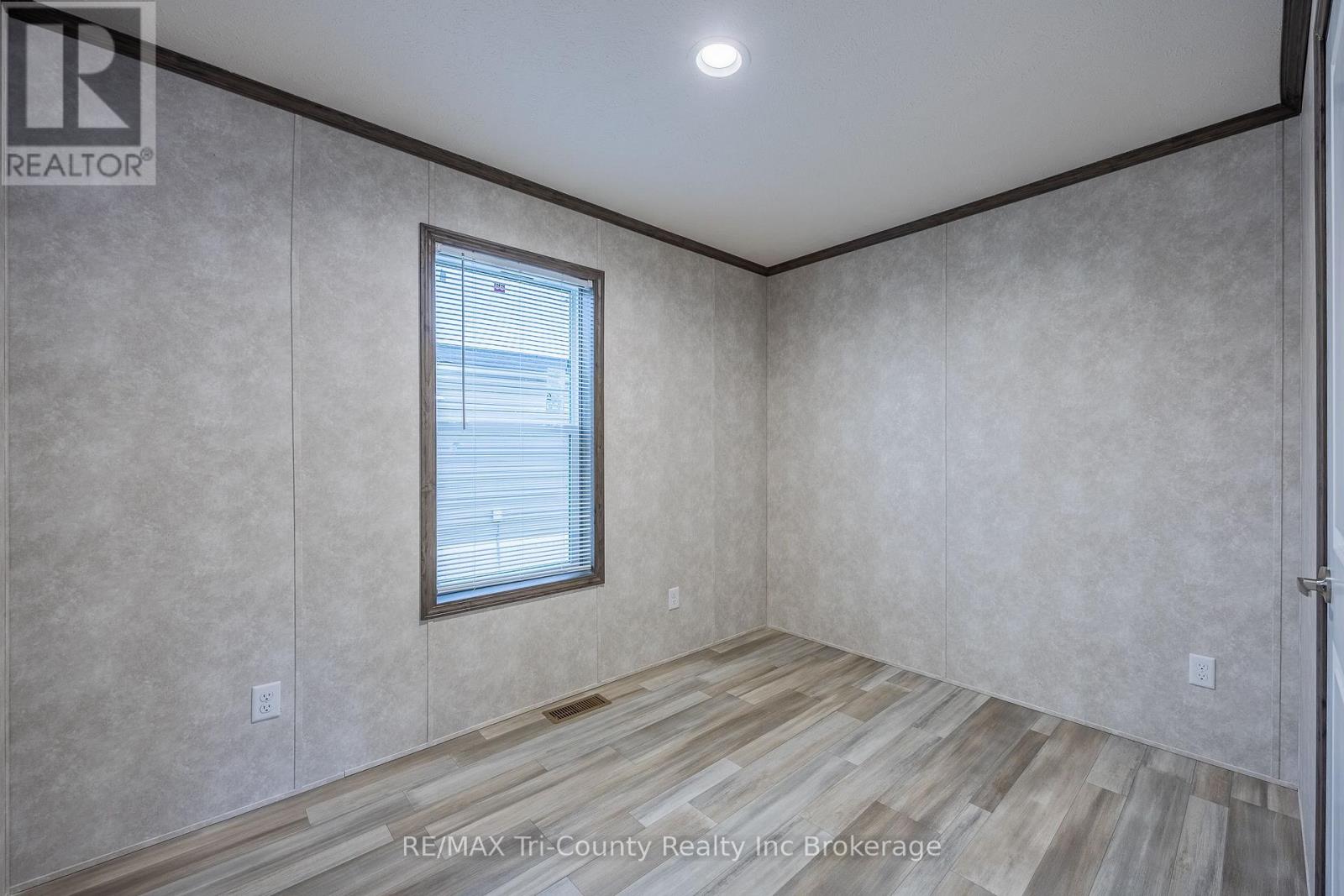9 – 11981 PLANK ROAD, Bayham, Ontario