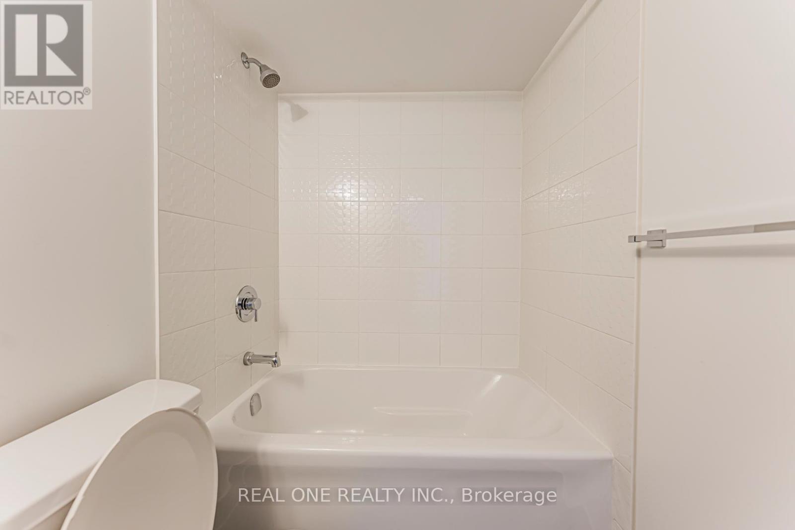 #846 68 ABELL STREET - 21