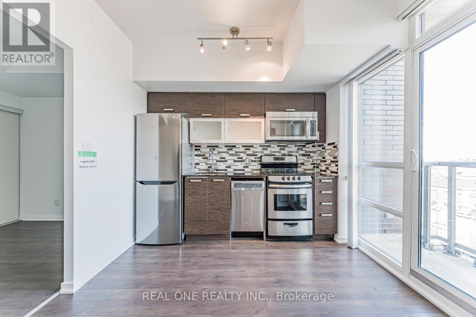 #846 68 ABELL STREET - 8