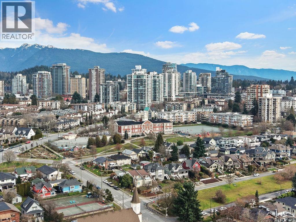 201 341 MAHON AVENUE, North Vancouver