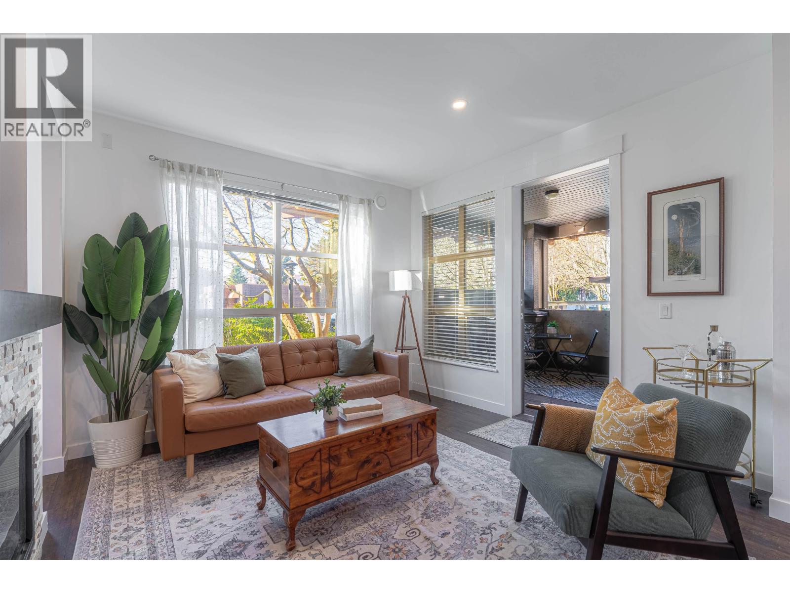 110 1468 ST. ANDREWS AVENUE, North Vancouver