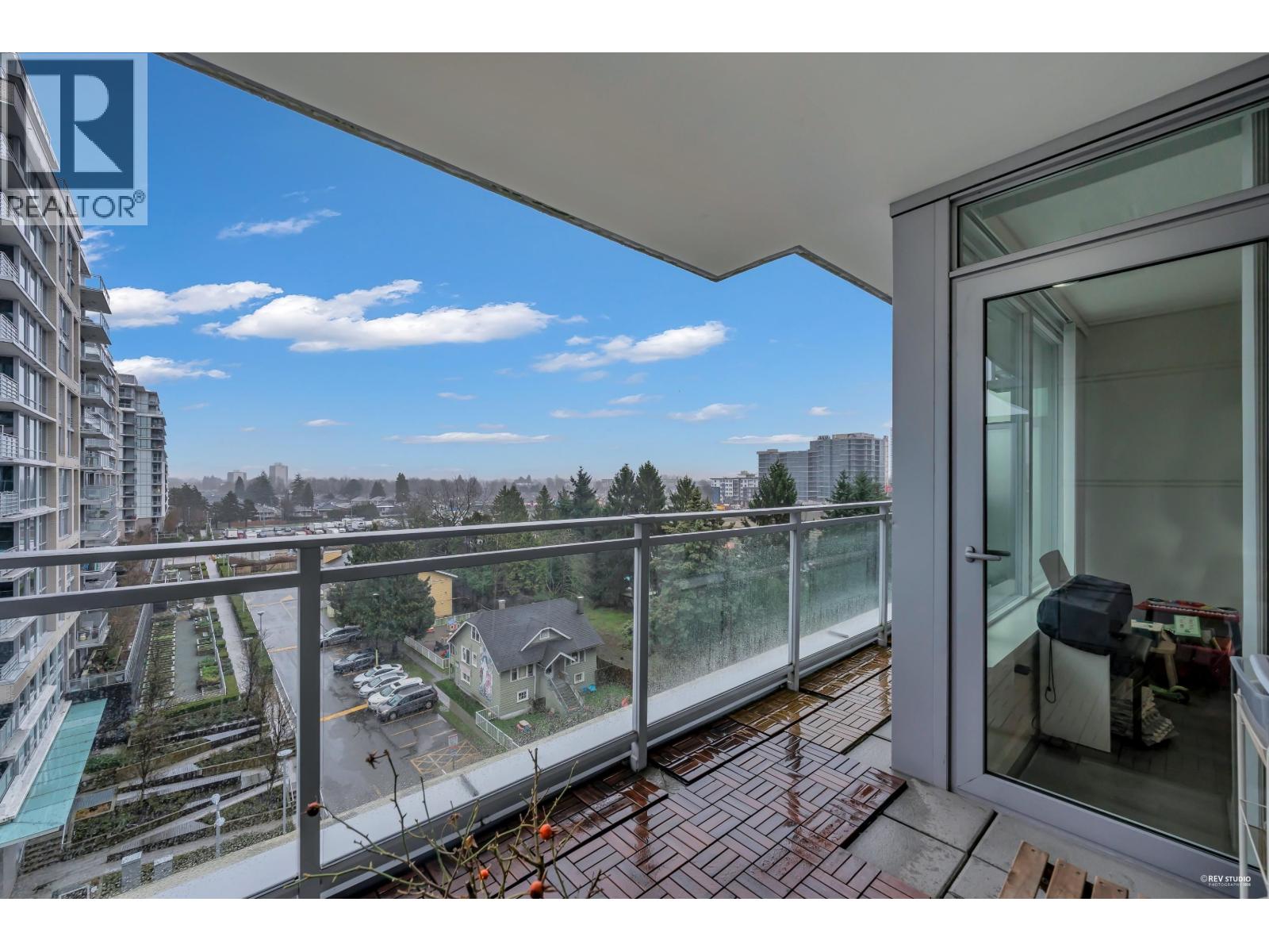 #808-3333 SEXSMITH Road, Richmond