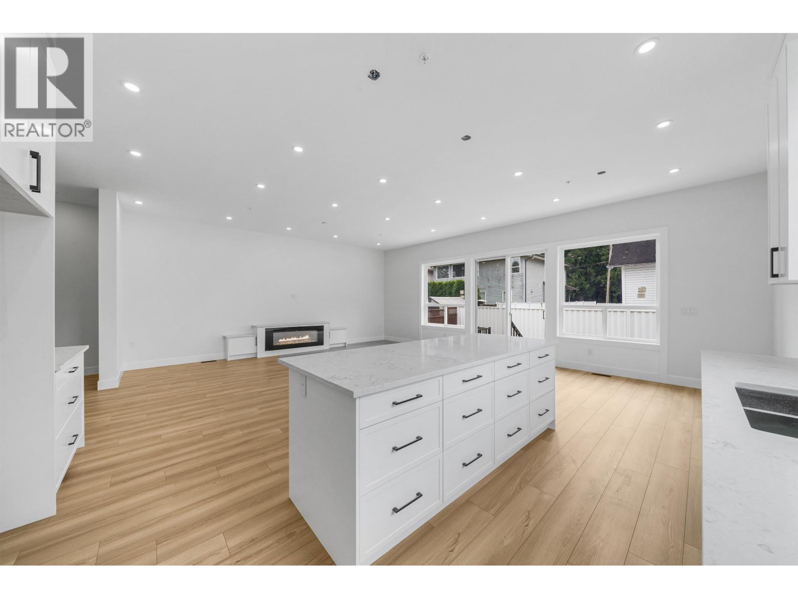 19098 DOERKSEN DRIVE, Pitt Meadows