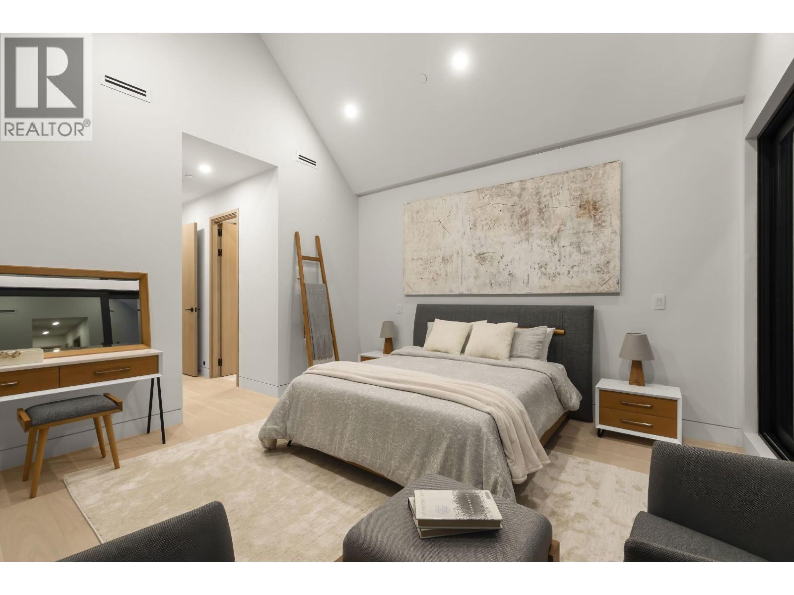 1066 FULTON AVENUE, West Vancouver