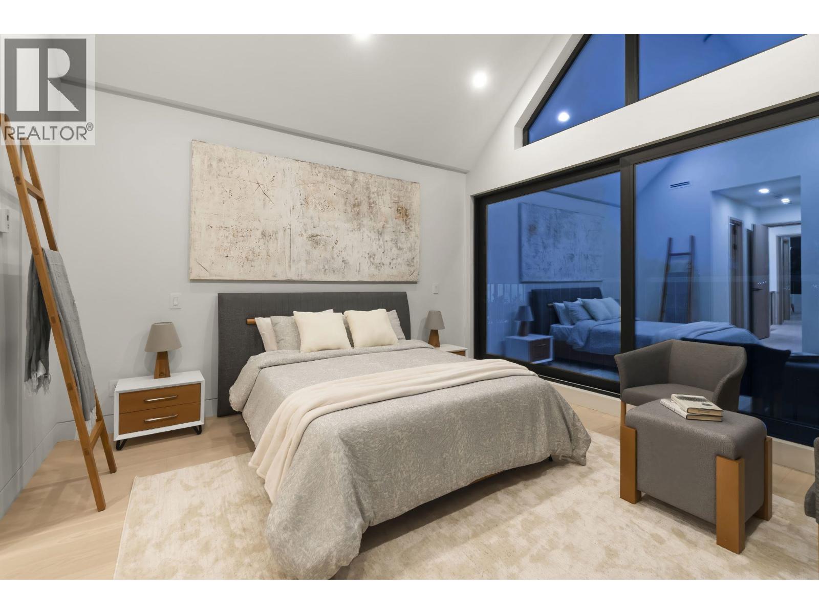 1066 FULTON AVENUE, West Vancouver