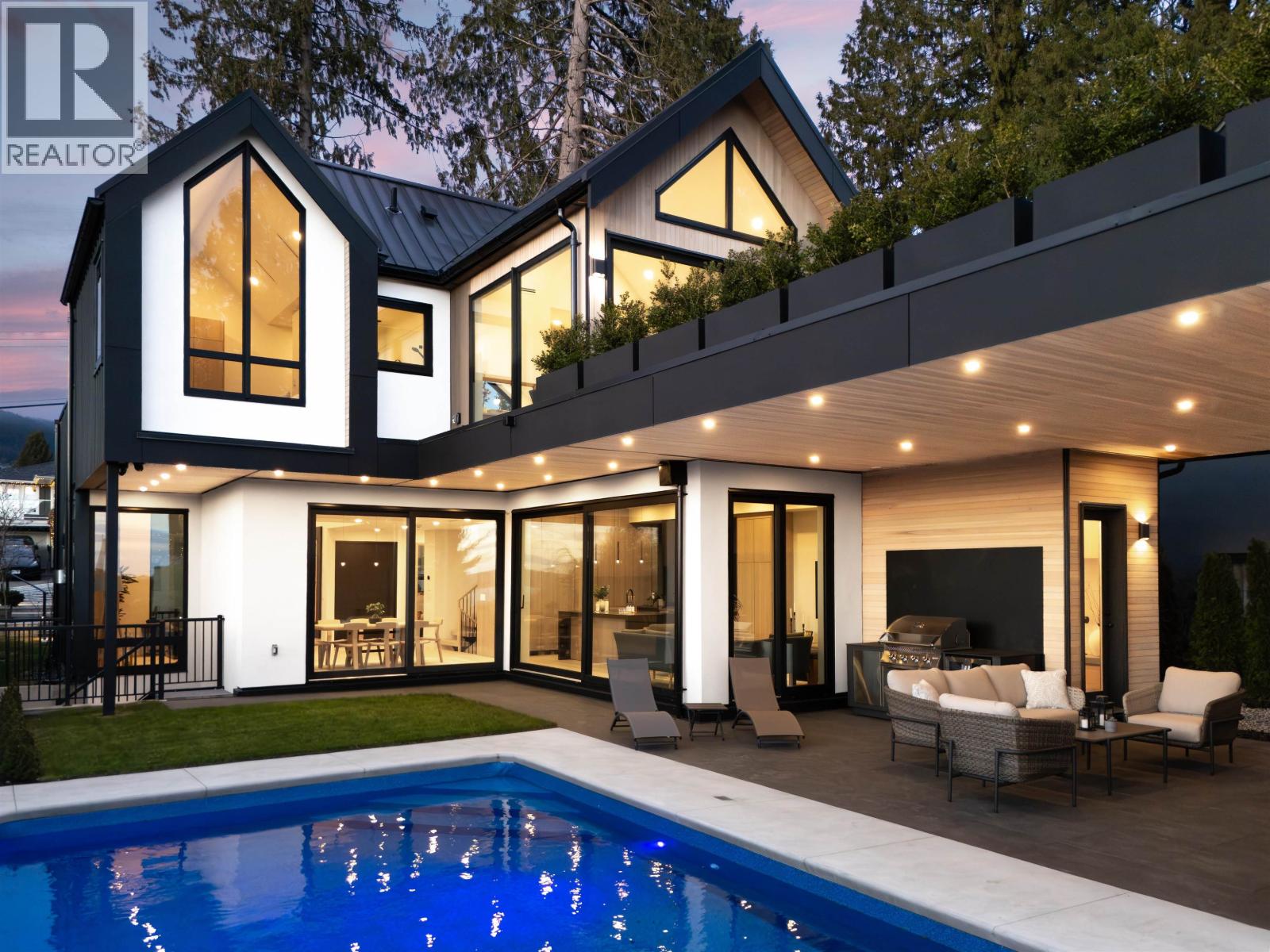 1066 FULTON AVENUE, West Vancouver