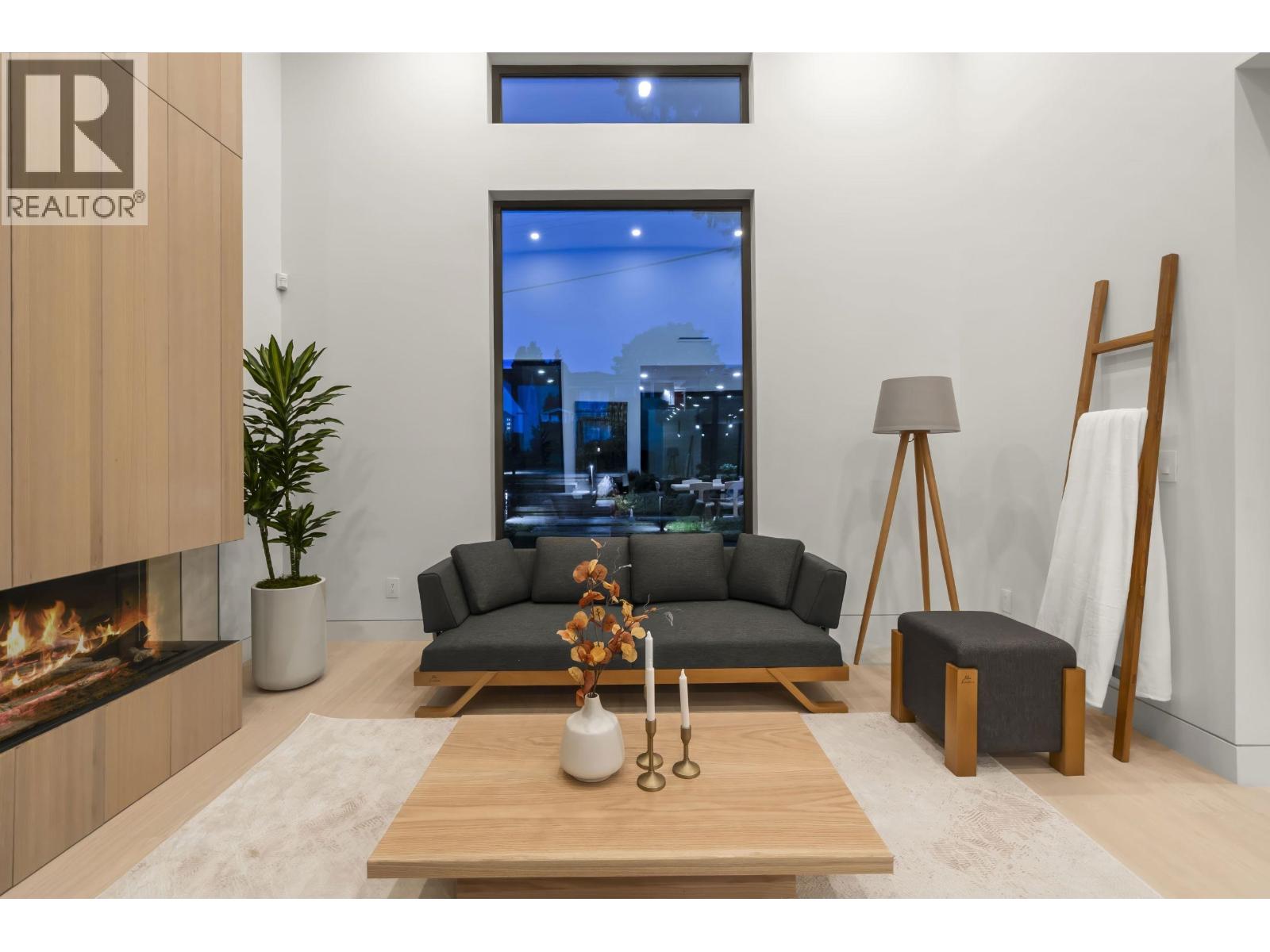 1066 FULTON AVENUE, West Vancouver