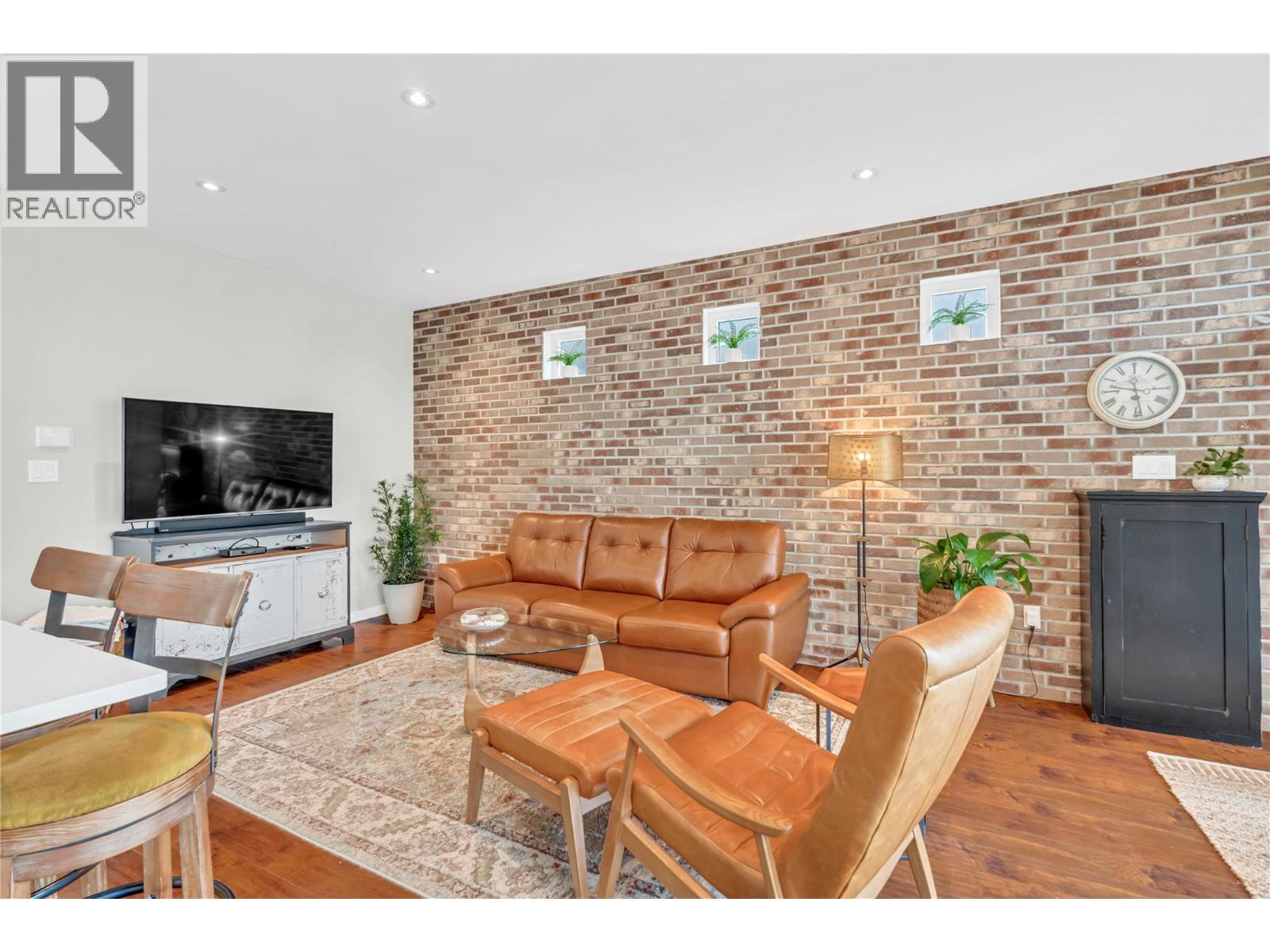 707 CHURCHILL Avenue Unit# 102, Penticton