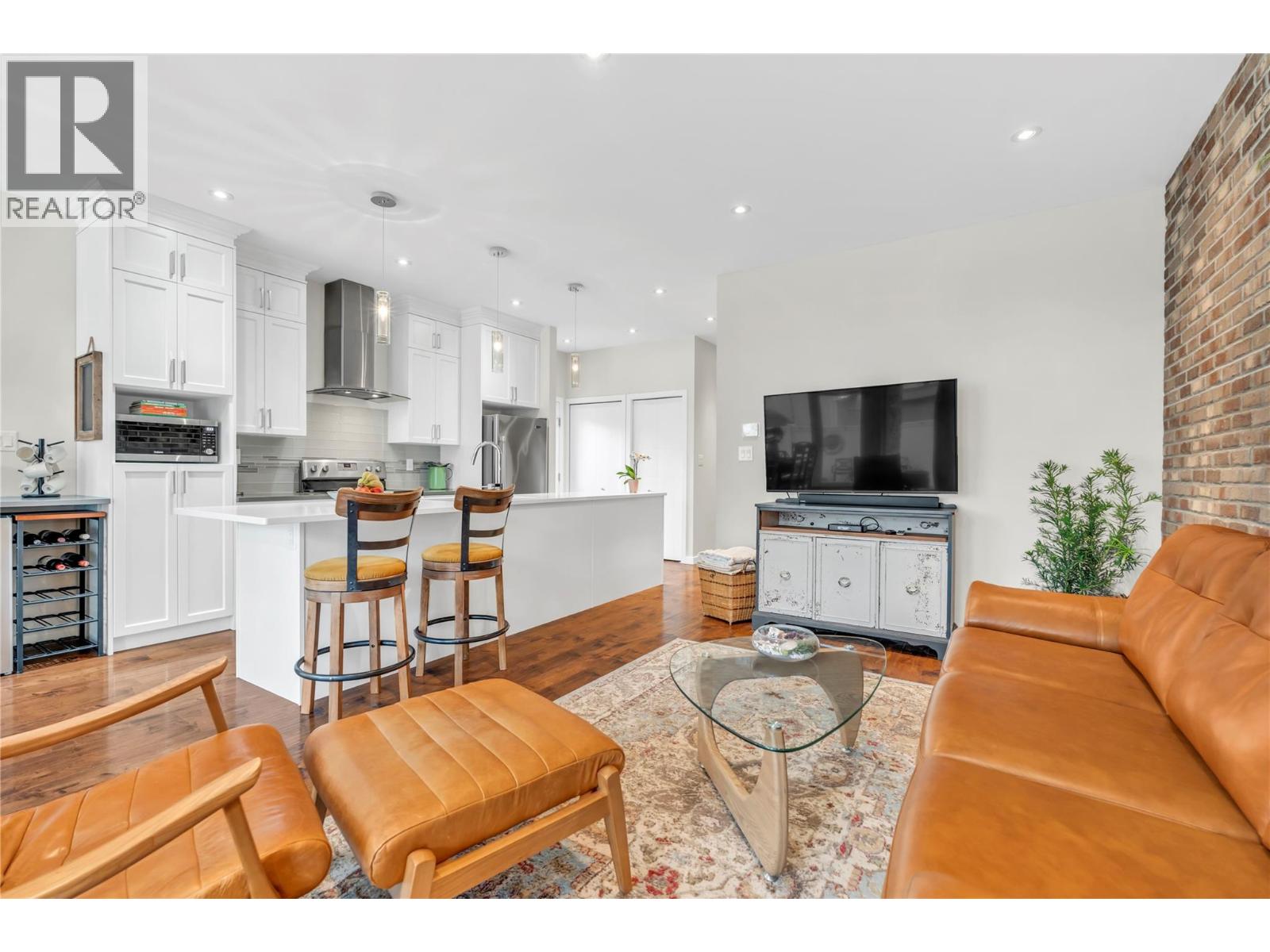 707 CHURCHILL Avenue Unit# 102, Penticton