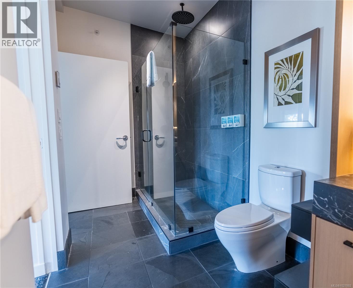 402 596 Marine Dr, Ucluelet