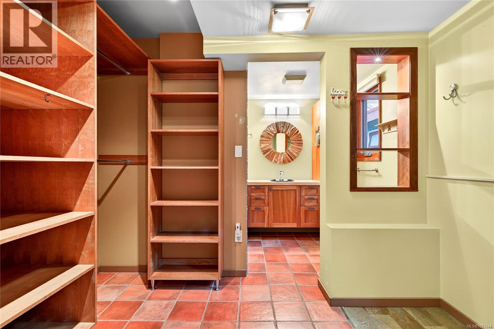  1375 Beddis Road, Salt Spring