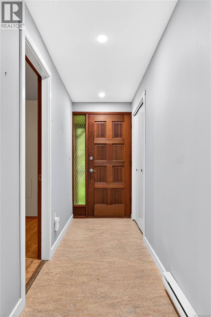  1375 Beddis Road, Salt Spring