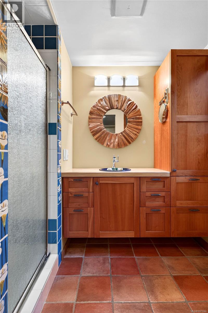  1375 Beddis Road, Salt Spring