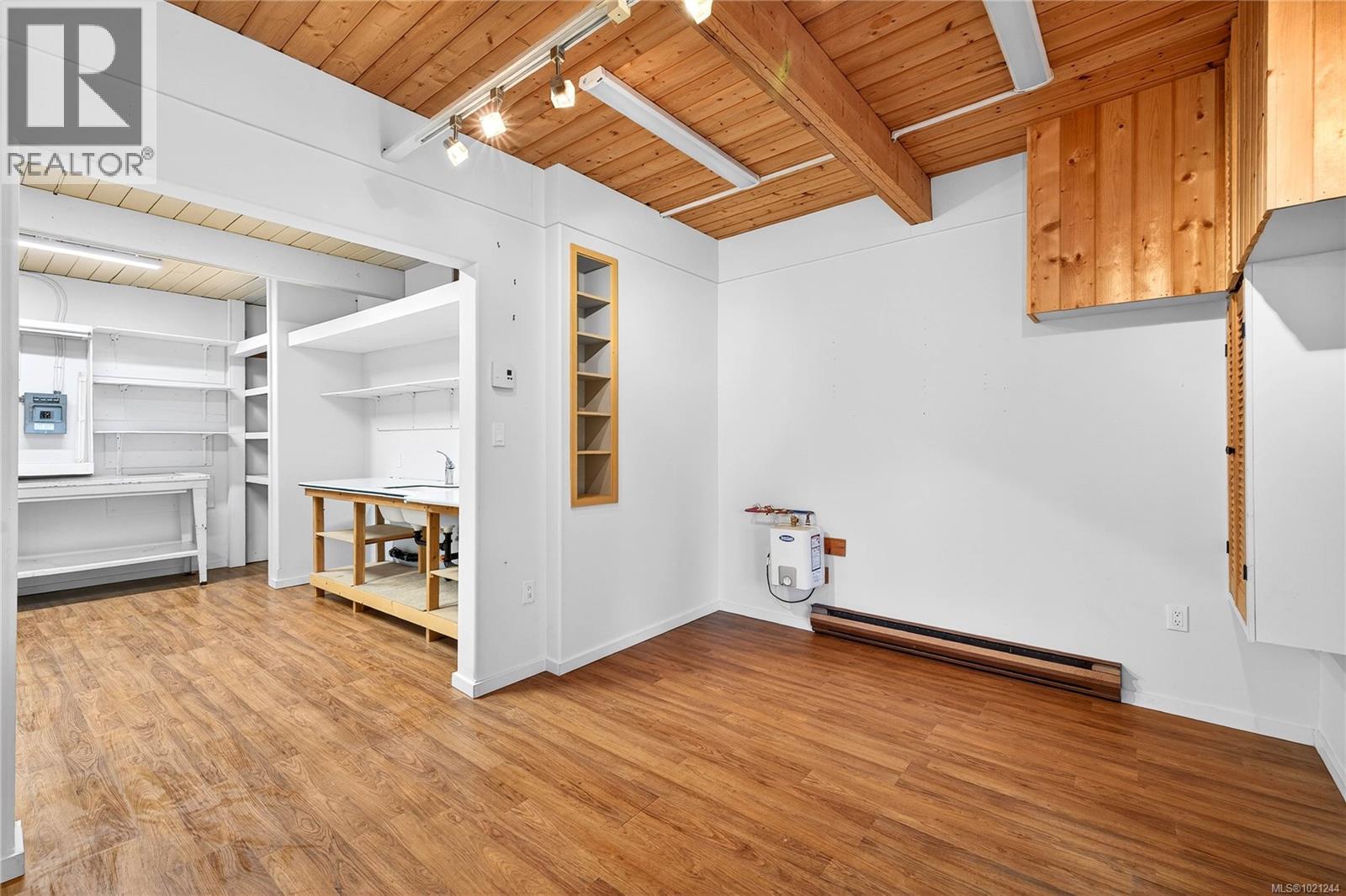  1375 Beddis Road, Salt Spring