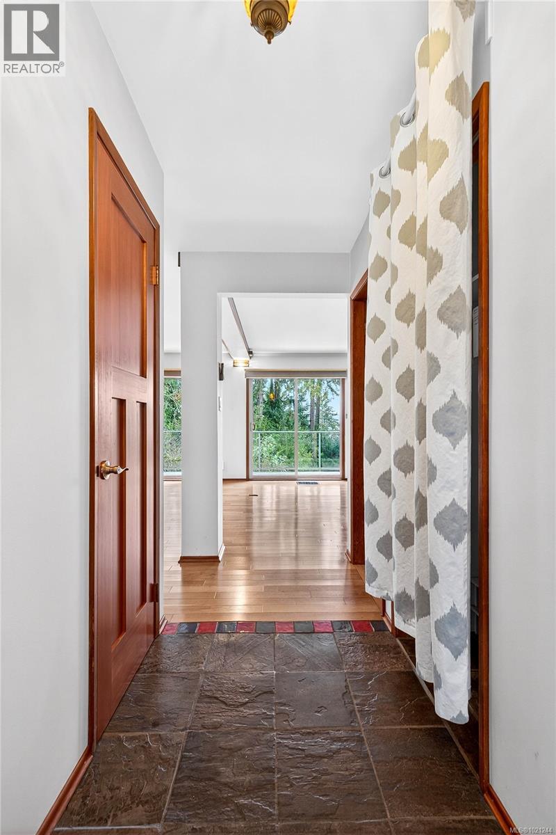  1375 Beddis Road, Salt Spring