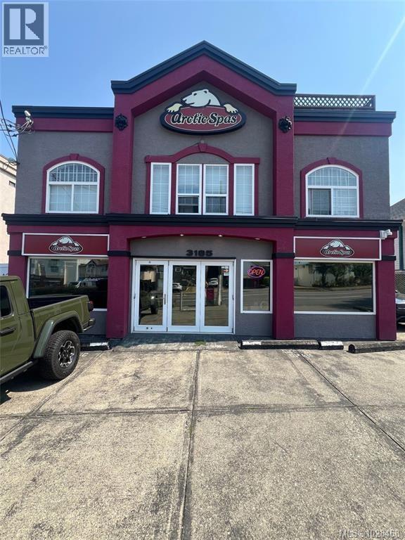 3185 Quadra St, Victoria, British Columbia