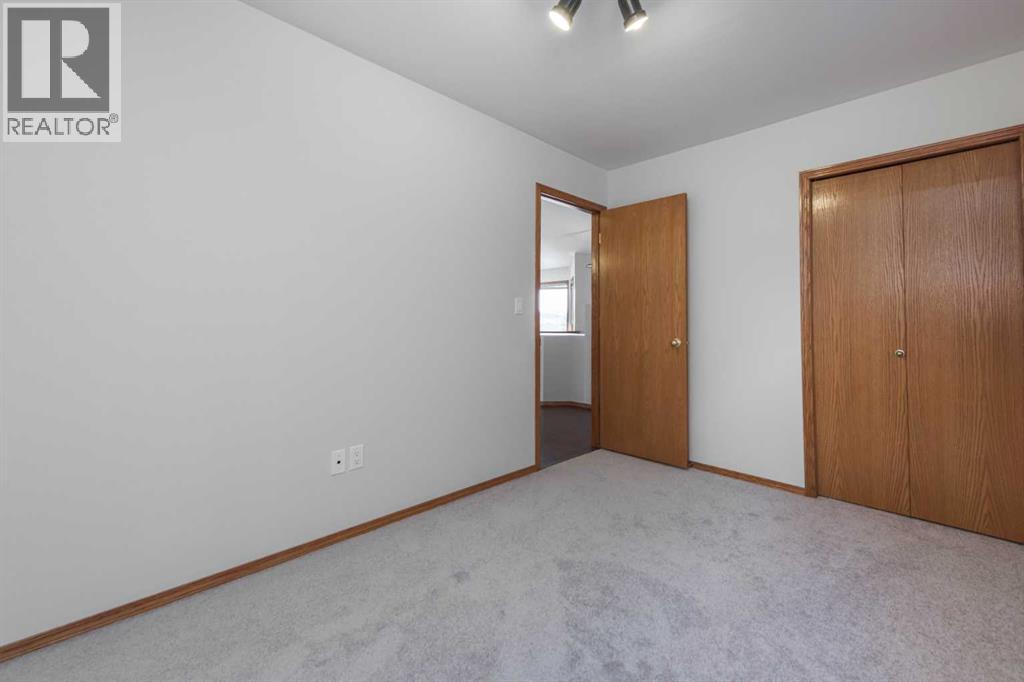 Single Family House Bi-level for Sale in  Arbour Ridge Heights NW Arbour Lake Calgary 