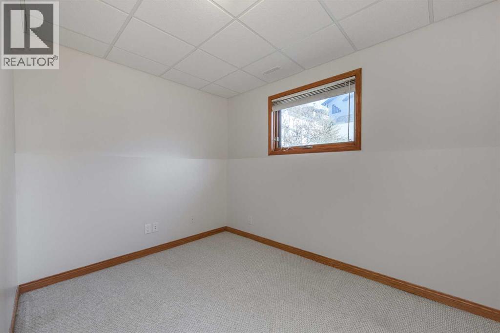 Single Family House Bi-level for Sale in  Arbour Ridge Heights NW Arbour Lake Calgary 