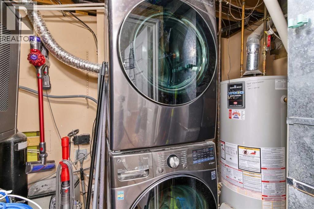 Single Family House Bungalow for Sale in  Templehill Drive NE Temple Calgary 