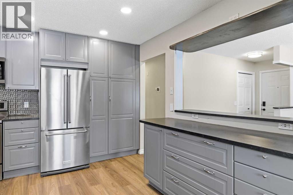 Single Family House Bungalow for Sale in  Templehill Drive NE Temple Calgary 