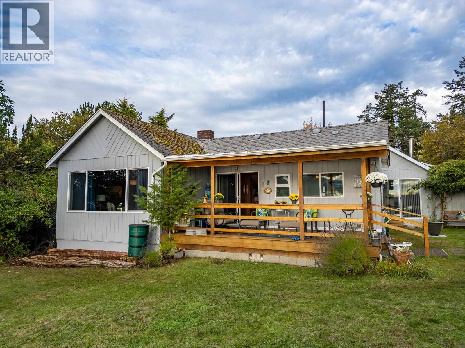 105 MADRONA ROAD, Galiano Island