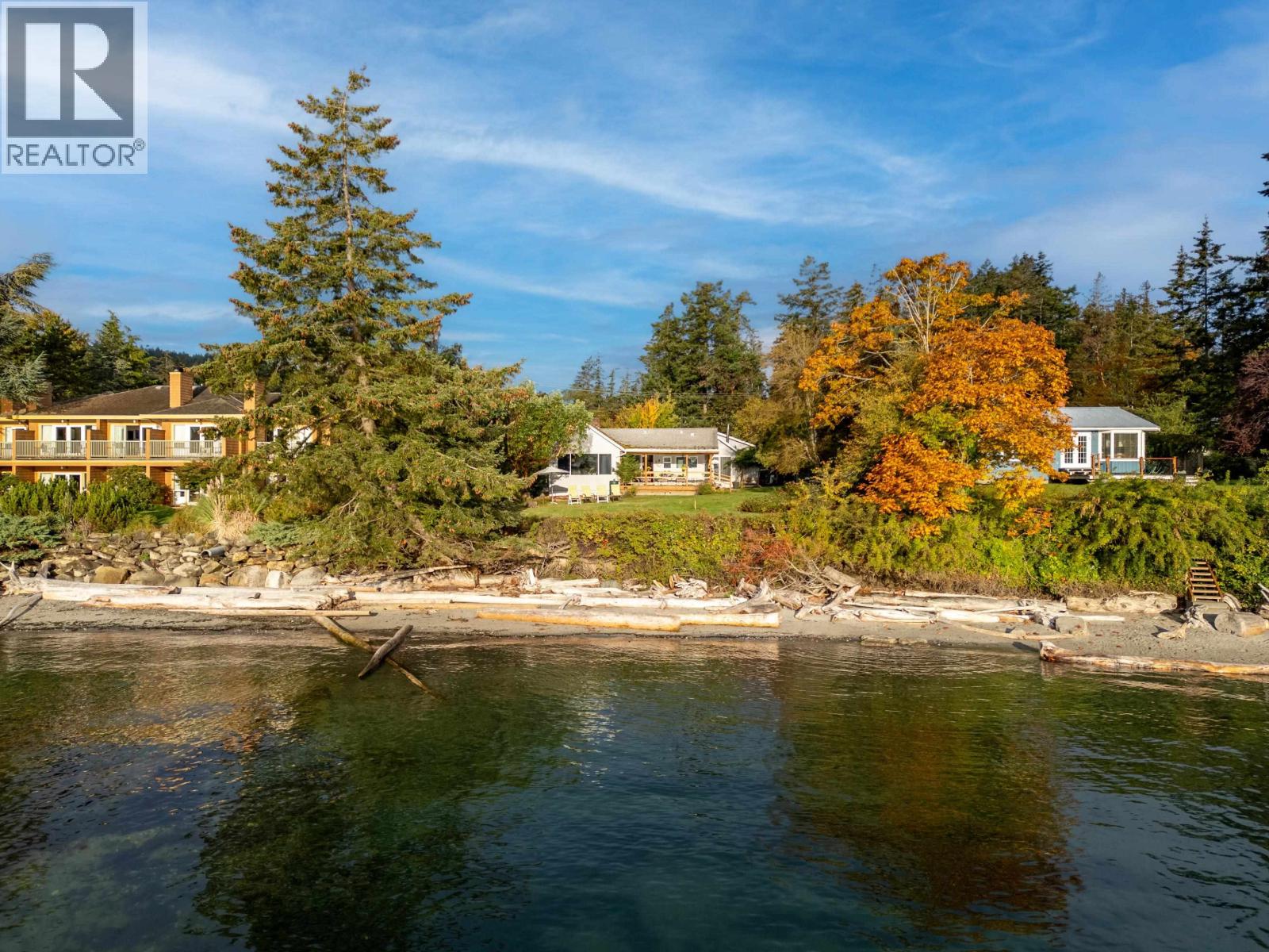 105 MADRONA ROAD, Galiano Island