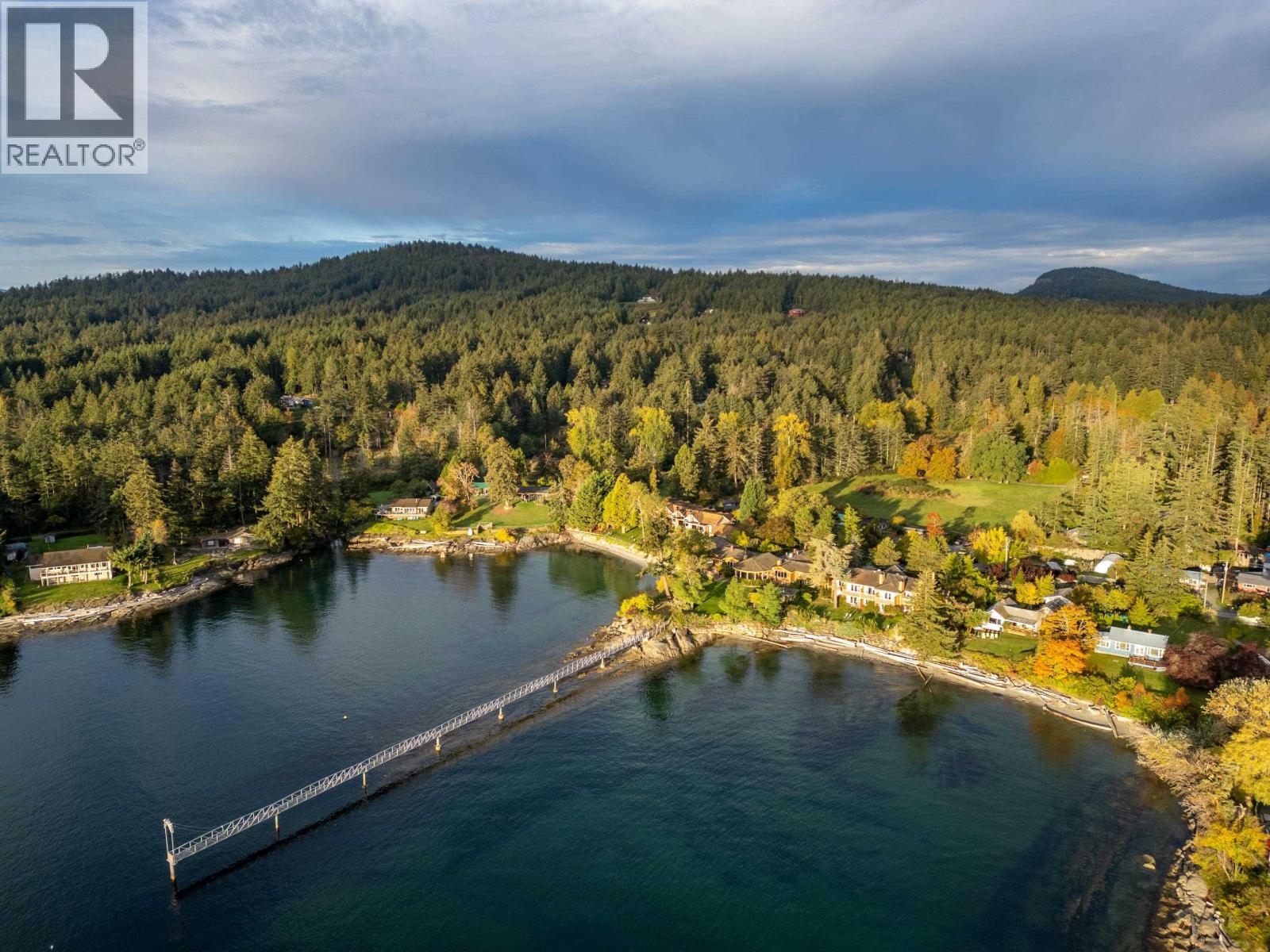 105 MADRONA ROAD, Galiano Island