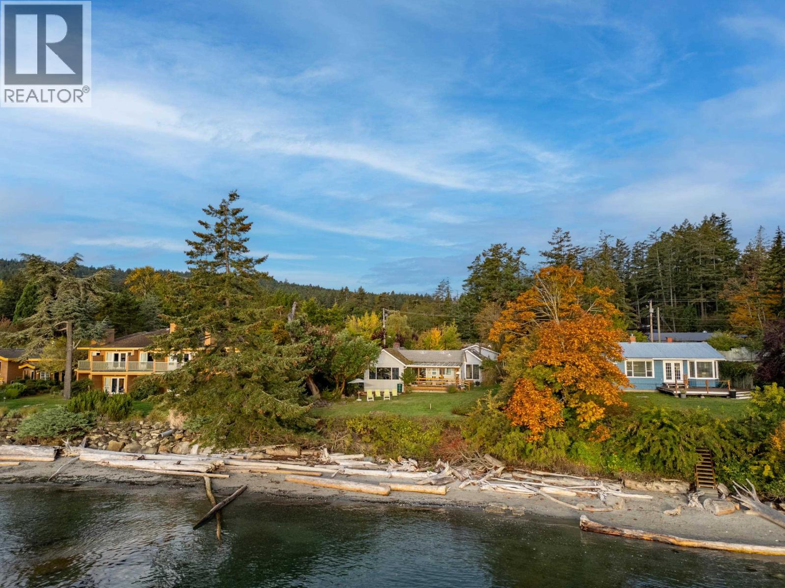 105 MADRONA ROAD, Galiano Island
