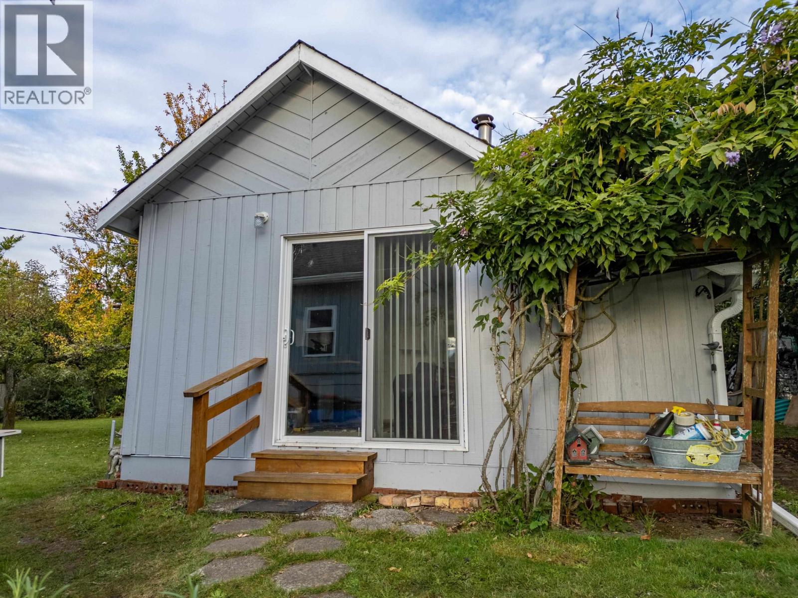 105 MADRONA ROAD, Galiano Island