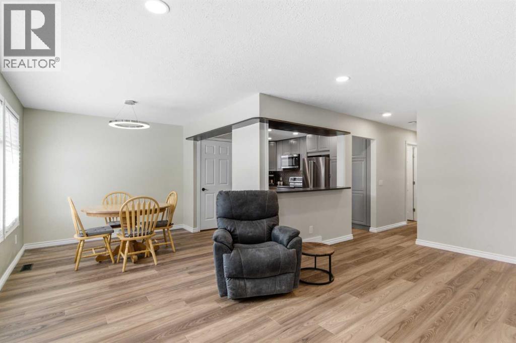 Single Family House Bungalow for Sale in  Templehill Drive NE Temple Calgary 