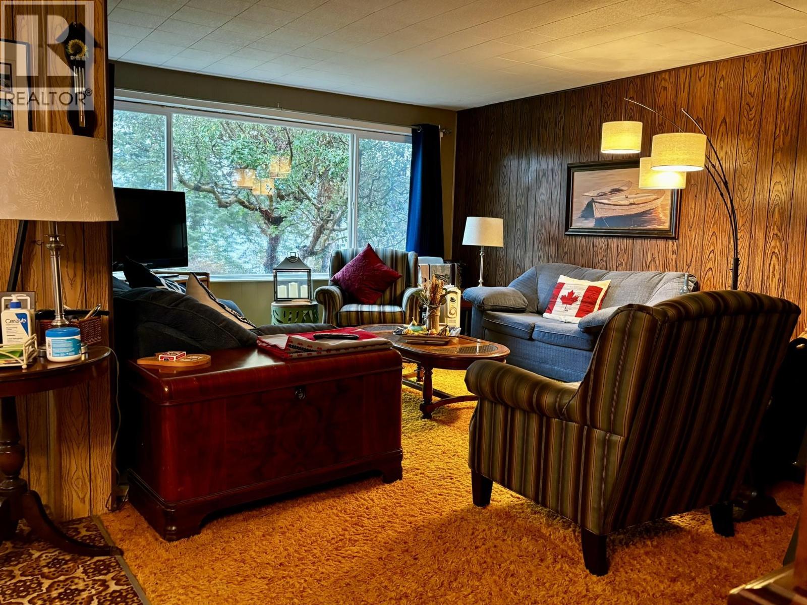 105 MADRONA ROAD, Galiano Island