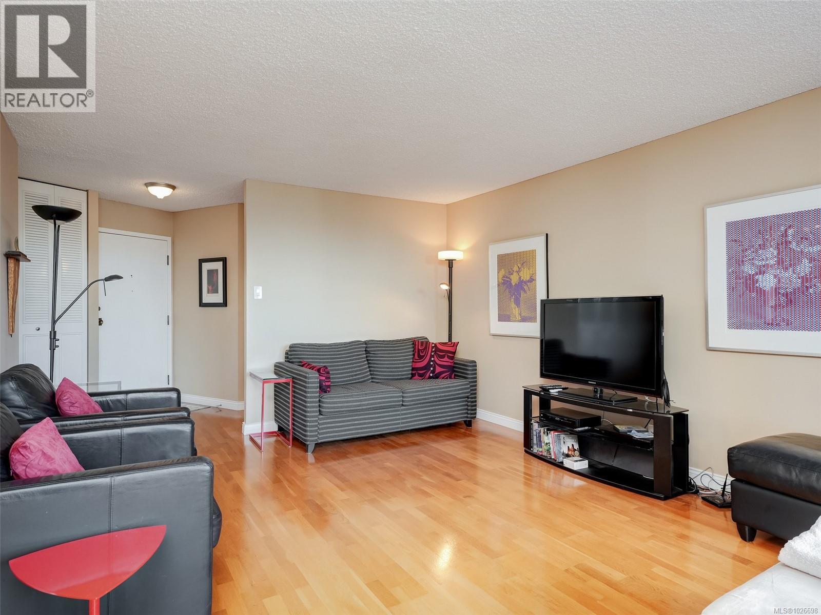 #407 225 BELLEVILLE ST - Image 3