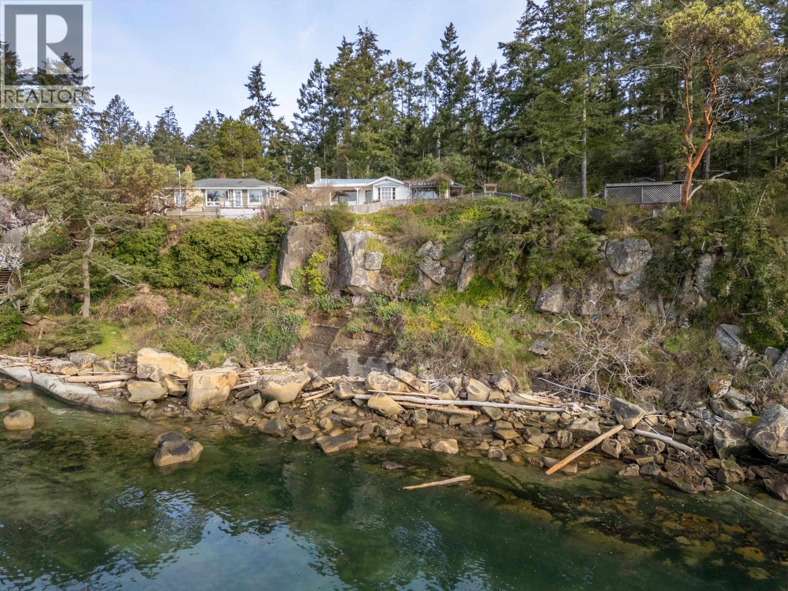 90 GULF Drive - main photo